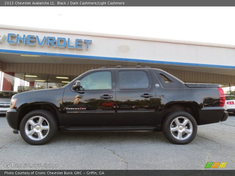 Black / Dark Cashmere/Light Cashmere 2013 Chevrolet Avalanche LS