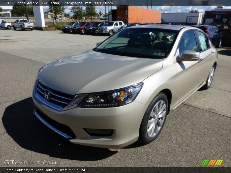 Front 3/4 View of 2013 Accord EX-L Sedan