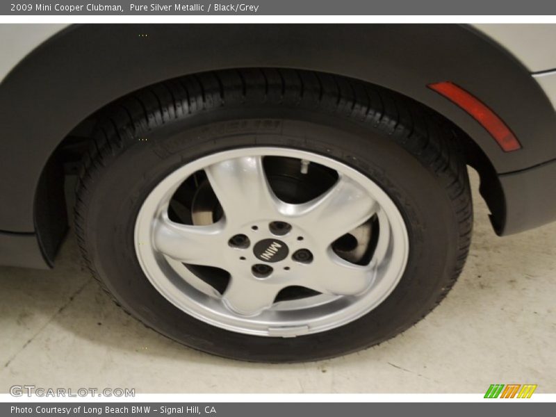 Pure Silver Metallic / Black/Grey 2009 Mini Cooper Clubman