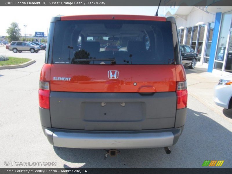 Sunset Orange Pearl / Black/Gray 2005 Honda Element LX
