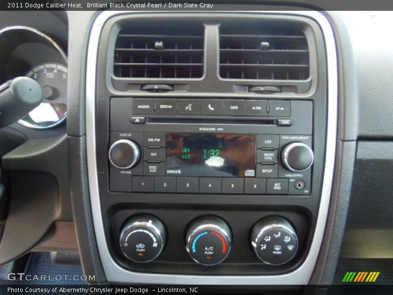 Brilliant Black Crystal Pearl / Dark Slate Gray 2011 Dodge Caliber Heat