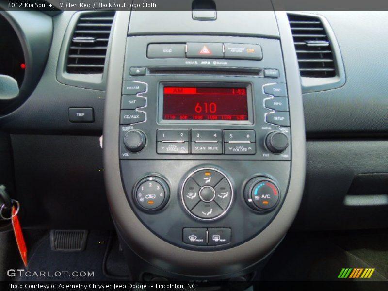 Molten Red / Black Soul Logo Cloth 2012 Kia Soul +