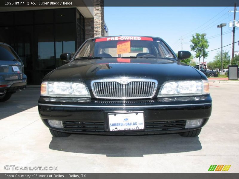 Super Black / Beige 1995 Infiniti Q 45