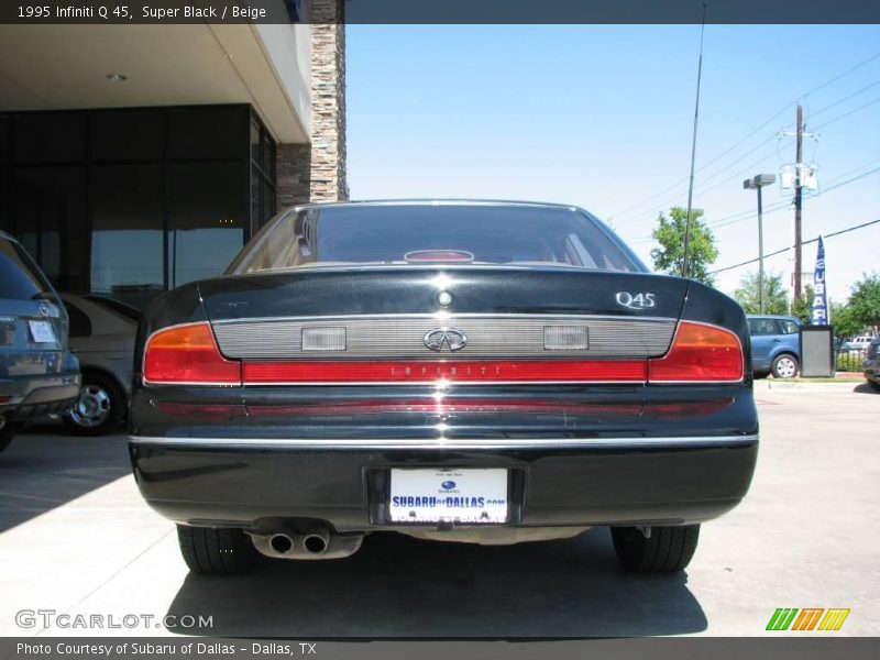 Super Black / Beige 1995 Infiniti Q 45