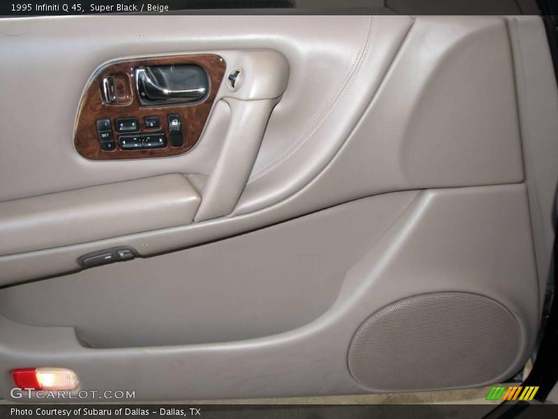 Super Black / Beige 1995 Infiniti Q 45