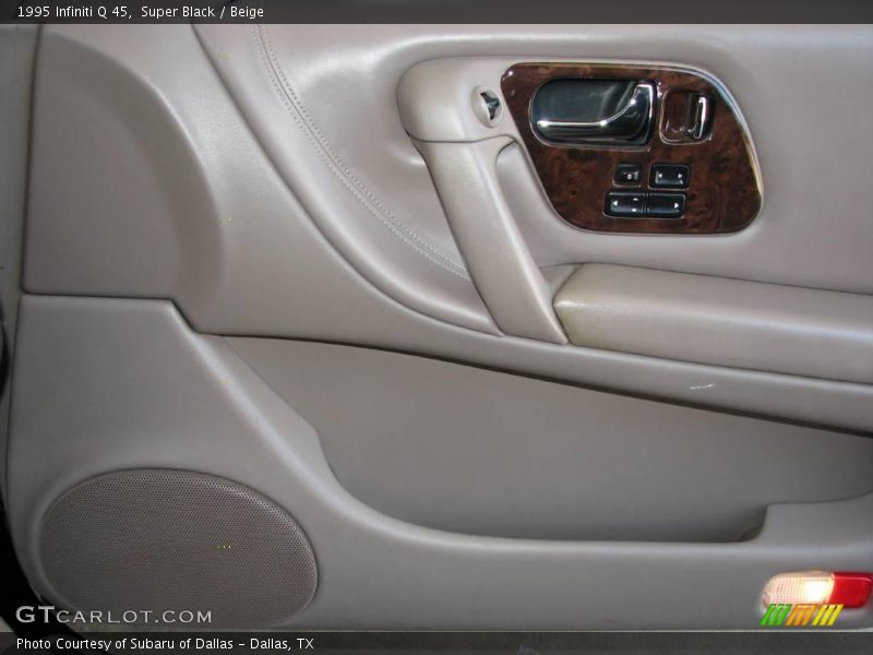 Super Black / Beige 1995 Infiniti Q 45