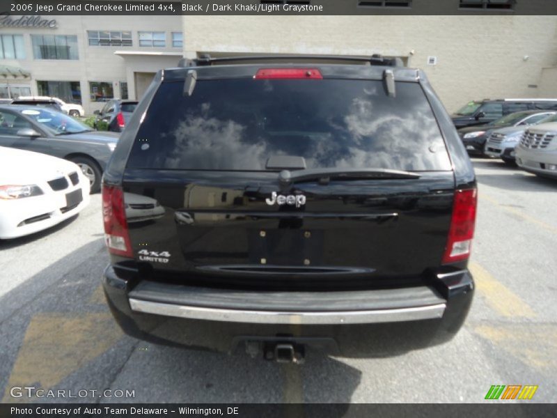 Black / Dark Khaki/Light Graystone 2006 Jeep Grand Cherokee Limited 4x4