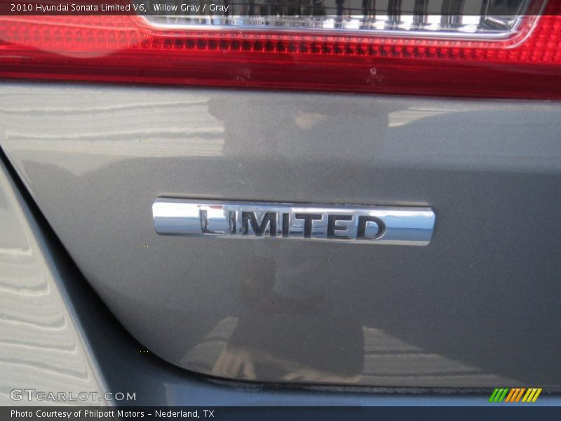 Willow Gray / Gray 2010 Hyundai Sonata Limited V6