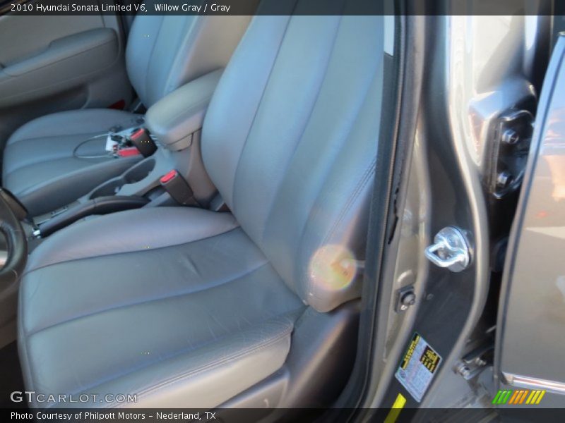 Willow Gray / Gray 2010 Hyundai Sonata Limited V6