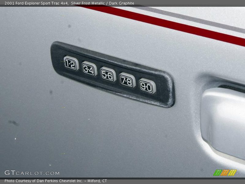 Silver Frost Metallic / Dark Graphite 2001 Ford Explorer Sport Trac 4x4