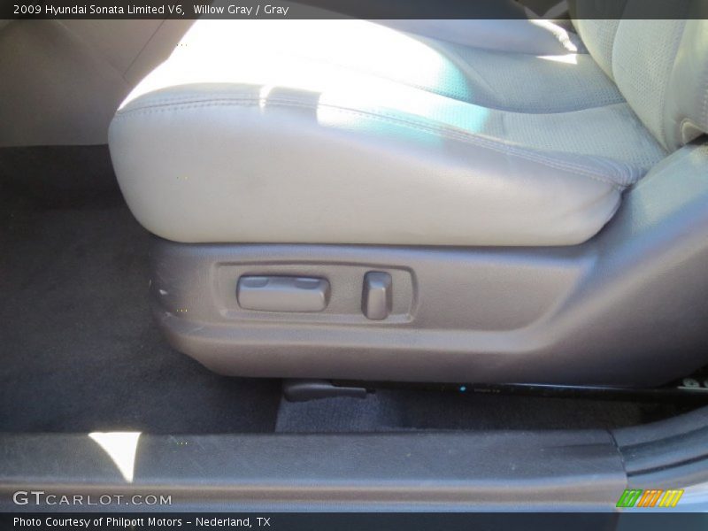 Willow Gray / Gray 2009 Hyundai Sonata Limited V6