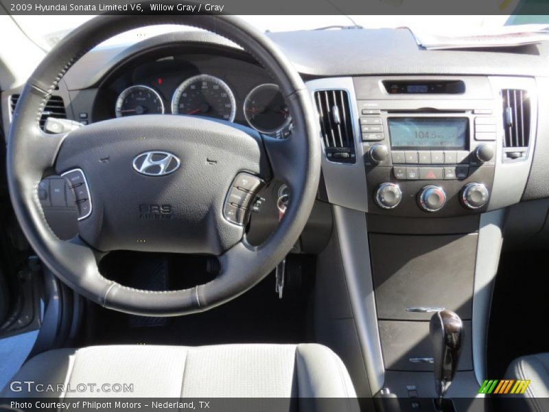 Willow Gray / Gray 2009 Hyundai Sonata Limited V6