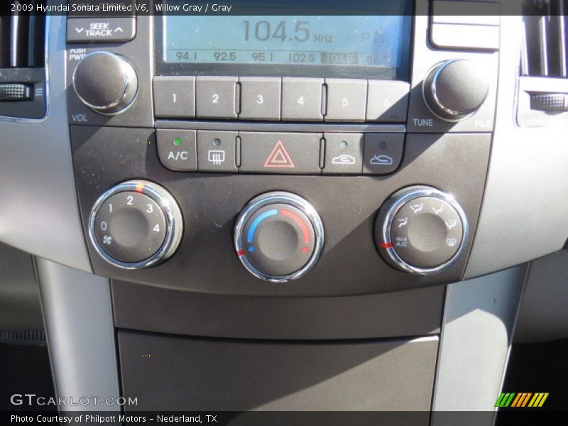 Willow Gray / Gray 2009 Hyundai Sonata Limited V6