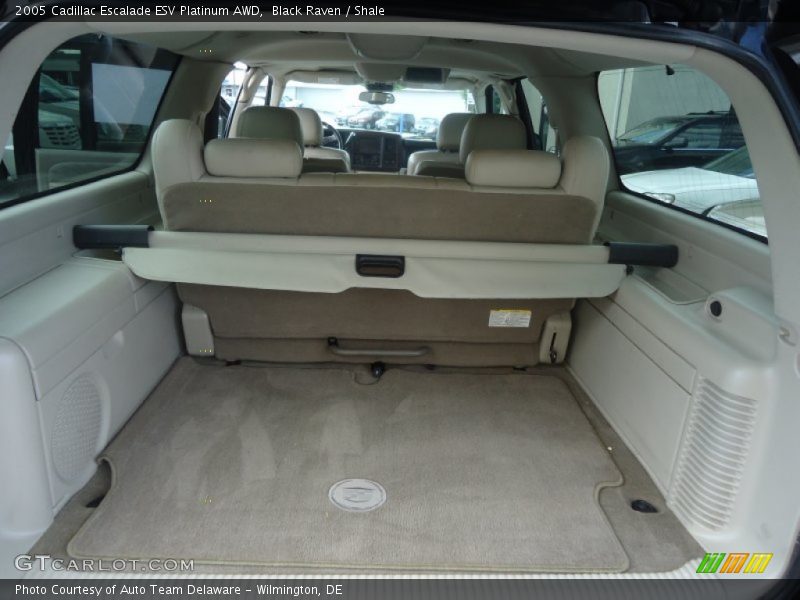 Black Raven / Shale 2005 Cadillac Escalade ESV Platinum AWD