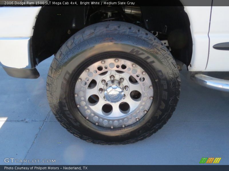 Bright White / Medium Slate Gray 2006 Dodge Ram 1500 SLT Mega Cab 4x4