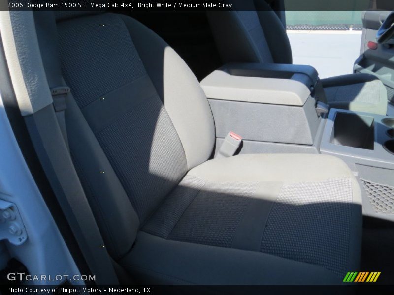 Bright White / Medium Slate Gray 2006 Dodge Ram 1500 SLT Mega Cab 4x4