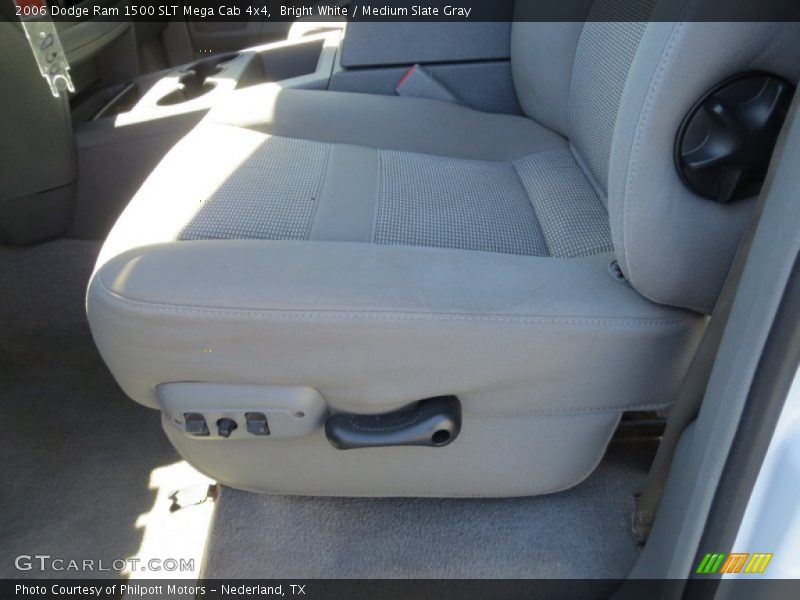 Bright White / Medium Slate Gray 2006 Dodge Ram 1500 SLT Mega Cab 4x4