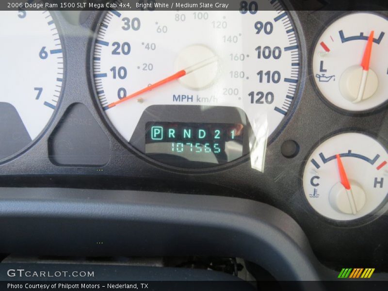 Bright White / Medium Slate Gray 2006 Dodge Ram 1500 SLT Mega Cab 4x4