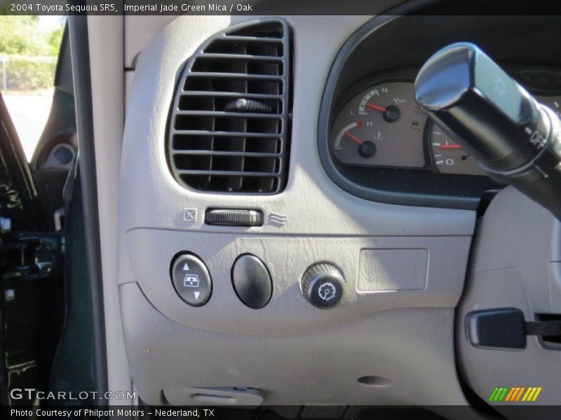 Imperial Jade Green Mica / Oak 2004 Toyota Sequoia SR5