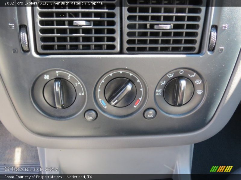 Silver Birch Metallic / Graphite 2002 Ford Explorer XLT