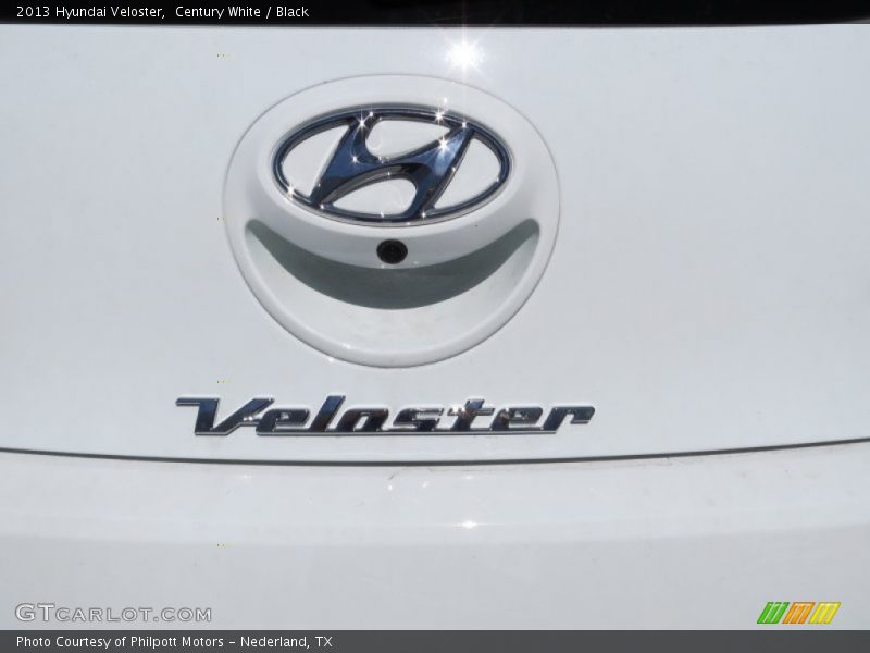 Century White / Black 2013 Hyundai Veloster