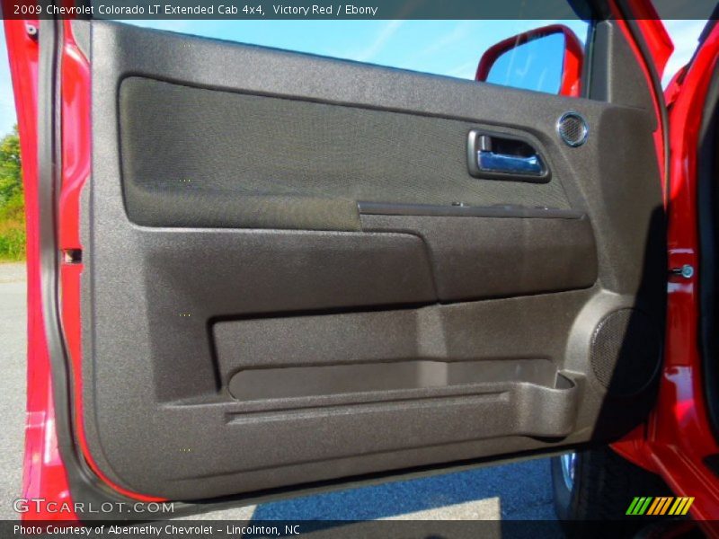 Door Panel of 2009 Colorado LT Extended Cab 4x4