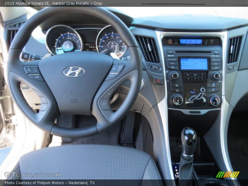 Harbor Gray Metallic / Gray 2013 Hyundai Sonata SE