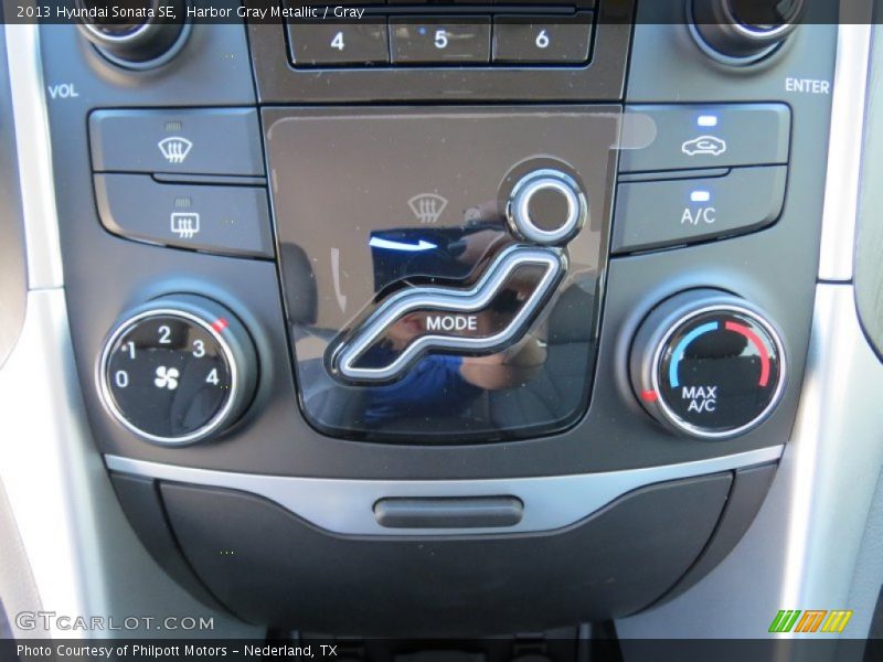 Harbor Gray Metallic / Gray 2013 Hyundai Sonata SE