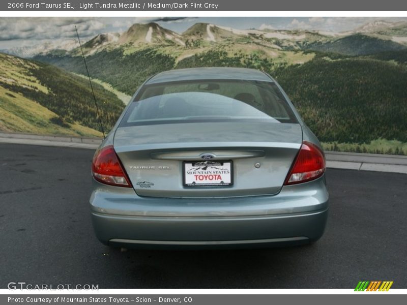 Light Tundra Metallic / Medium/Dark Flint Grey 2006 Ford Taurus SEL
