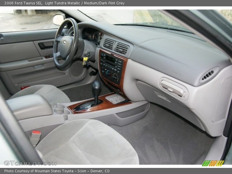 Light Tundra Metallic / Medium/Dark Flint Grey 2006 Ford Taurus SEL