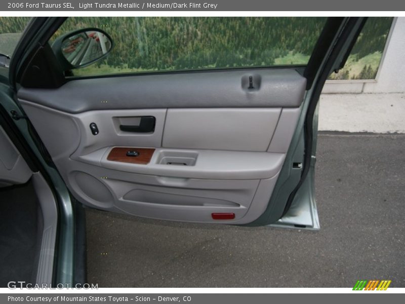 Light Tundra Metallic / Medium/Dark Flint Grey 2006 Ford Taurus SEL