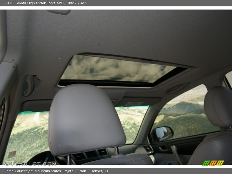 Black / Ash 2010 Toyota Highlander Sport 4WD