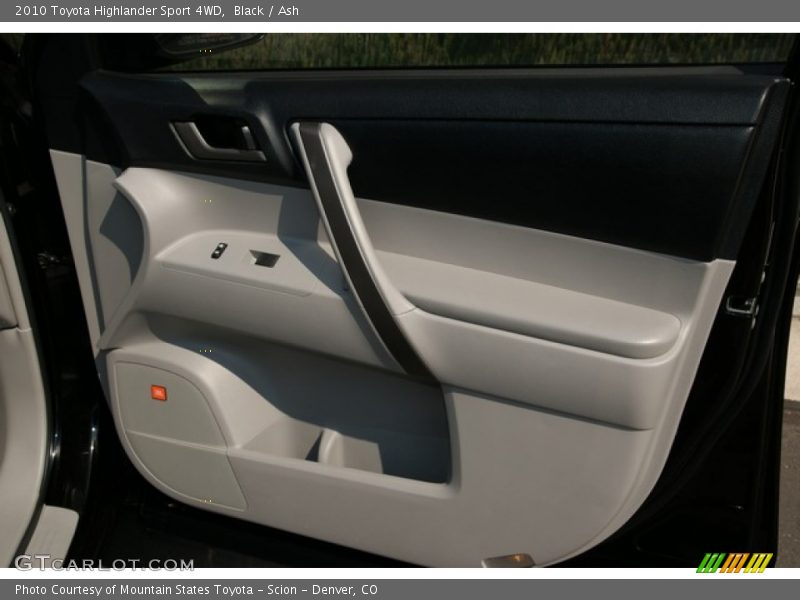 Black / Ash 2010 Toyota Highlander Sport 4WD