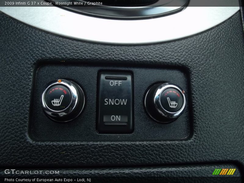 Moonlight White / Graphite 2009 Infiniti G 37 x Coupe