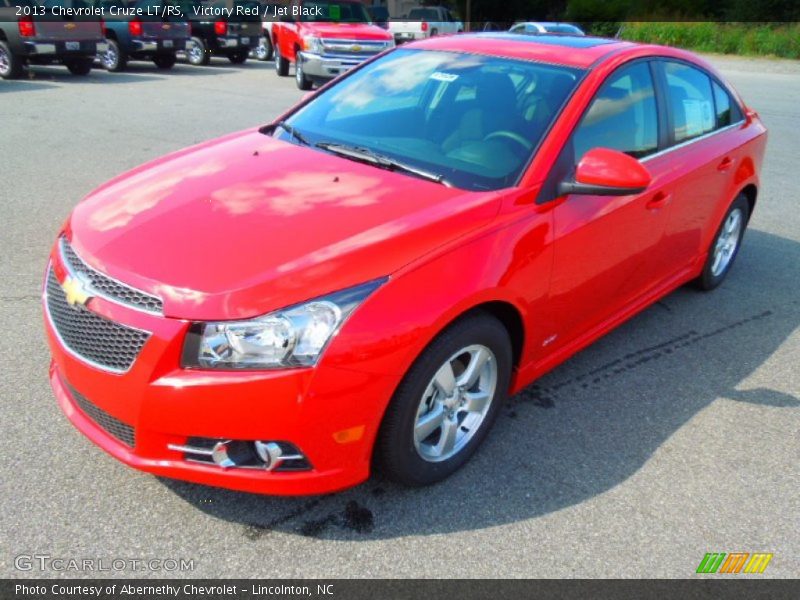 Victory Red / Jet Black 2013 Chevrolet Cruze LT/RS