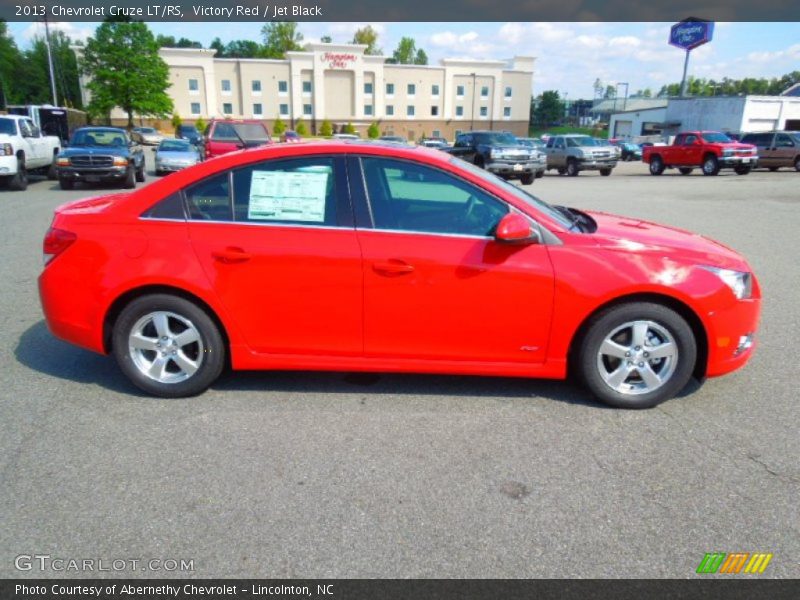 Victory Red / Jet Black 2013 Chevrolet Cruze LT/RS