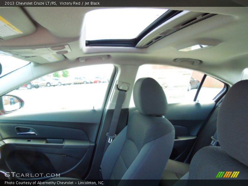 Victory Red / Jet Black 2013 Chevrolet Cruze LT/RS