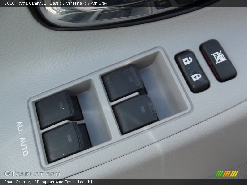 Classic Silver Metallic / Ash Gray 2010 Toyota Camry SE