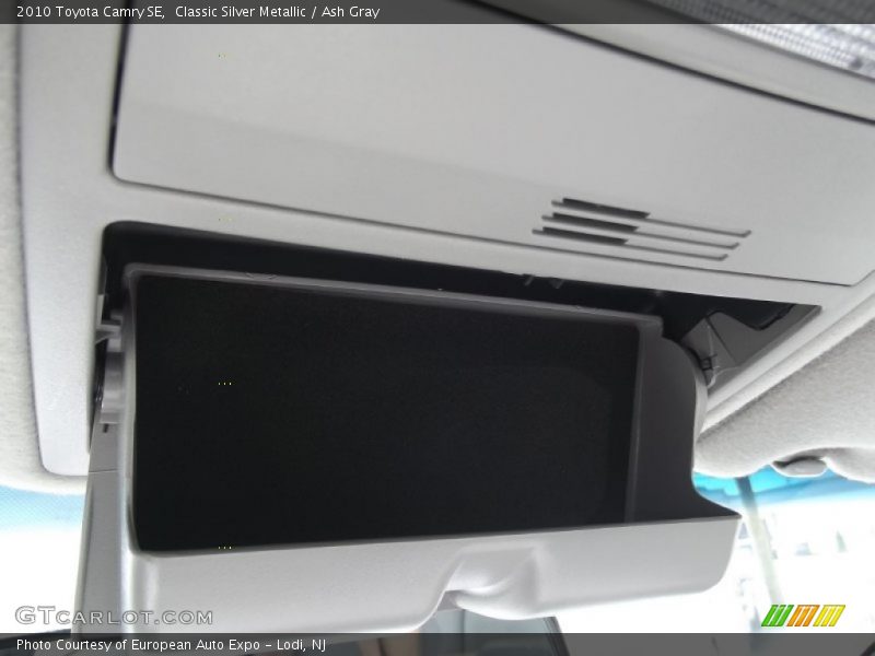Classic Silver Metallic / Ash Gray 2010 Toyota Camry SE
