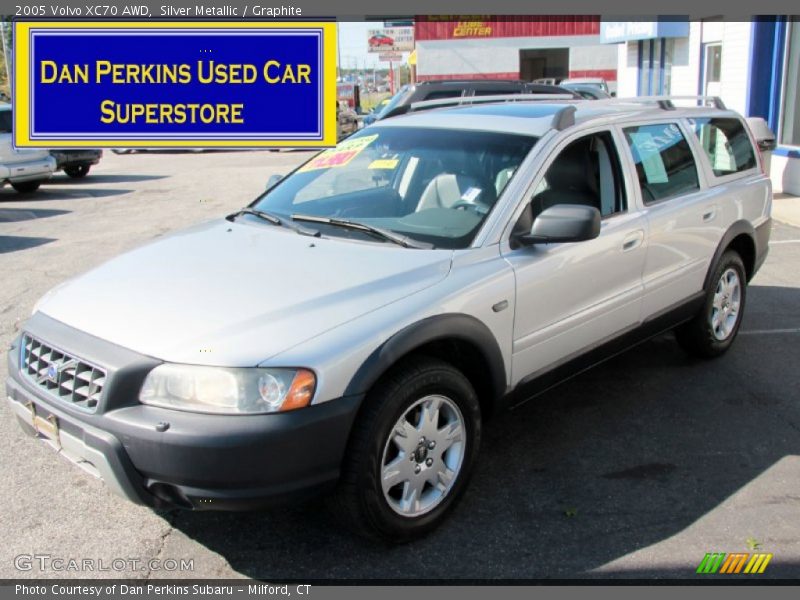 Silver Metallic / Graphite 2005 Volvo XC70 AWD