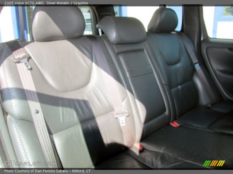 Silver Metallic / Graphite 2005 Volvo XC70 AWD