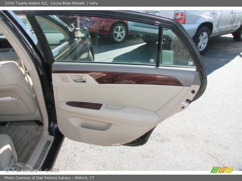 Cocoa Bean Metallic / Ivory 2009 Toyota Avalon XLS