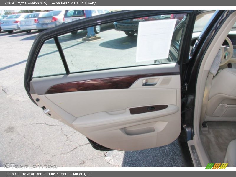 Cocoa Bean Metallic / Ivory 2009 Toyota Avalon XLS