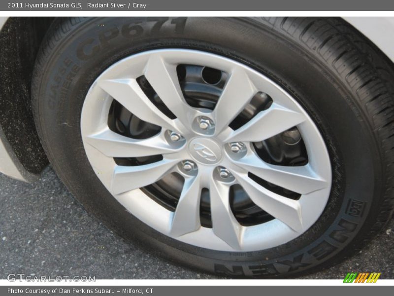 Radiant Silver / Gray 2011 Hyundai Sonata GLS