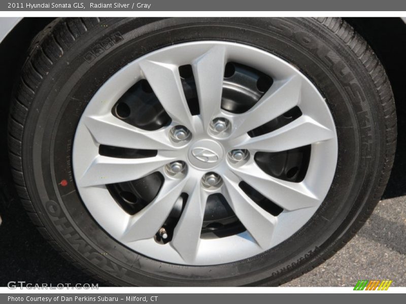 Radiant Silver / Gray 2011 Hyundai Sonata GLS