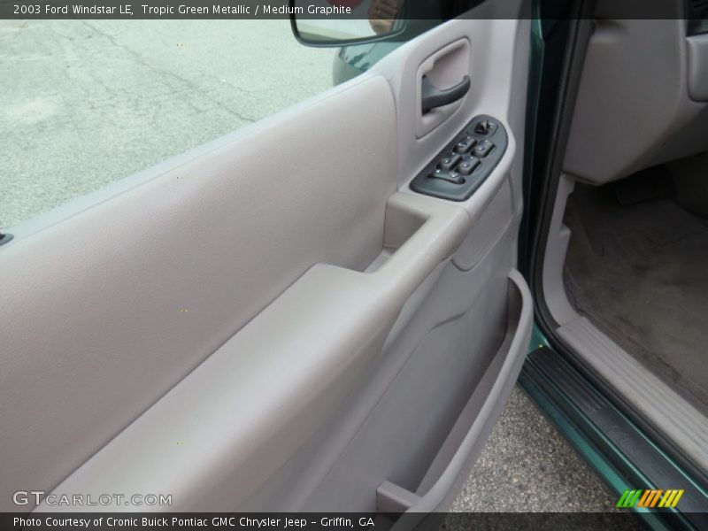 Tropic Green Metallic / Medium Graphite 2003 Ford Windstar LE