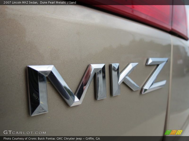 Dune Pearl Metallic / Sand 2007 Lincoln MKZ Sedan