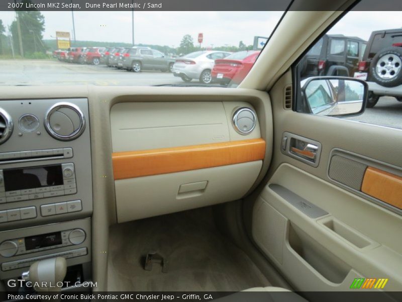 Dune Pearl Metallic / Sand 2007 Lincoln MKZ Sedan