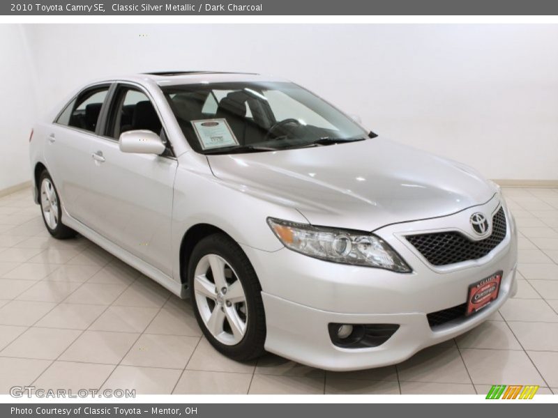 Classic Silver Metallic / Dark Charcoal 2010 Toyota Camry SE