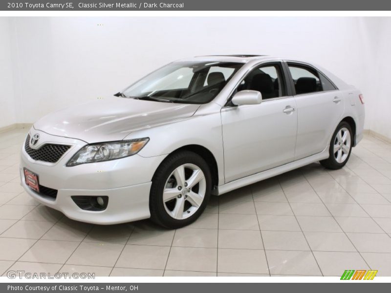 Classic Silver Metallic / Dark Charcoal 2010 Toyota Camry SE